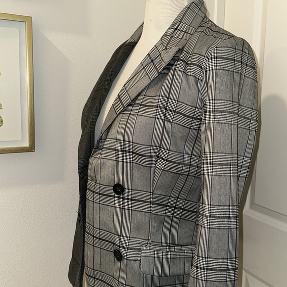 NWT Forever 21 Women’s Colorblock Blazer – Black & Tan, Size S - Picture 4 of 6